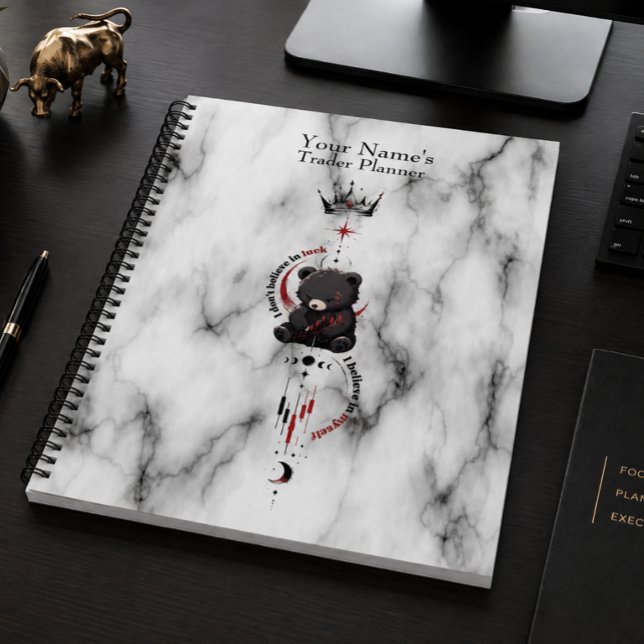 Je crois en moi-même Symbole B Marble Bear Trader  (Product shown in an AI-assisted illustrative lifestyle setting.)