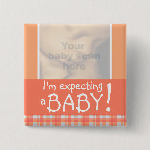 "Je m'attends à un BÉBÉ !" badge orange ultra 3D s