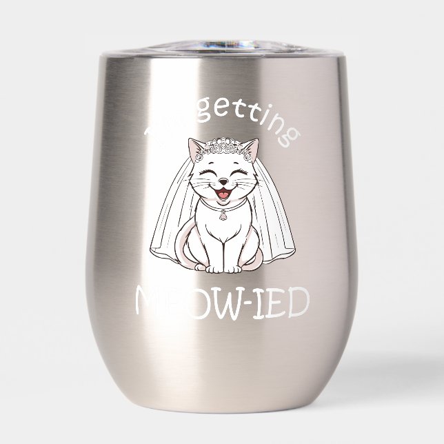 Je me fais Meow-ied ! (Avant)