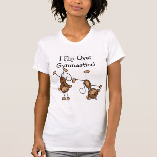 Je renverse au-dessus des T-shirts et des cadeaux
