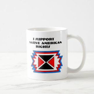 JE SOUTIENS LA TASSE DE CAFÉ DE DROITS DE NATIF