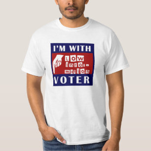Je suis avec le bas T-shirt d'électeur de