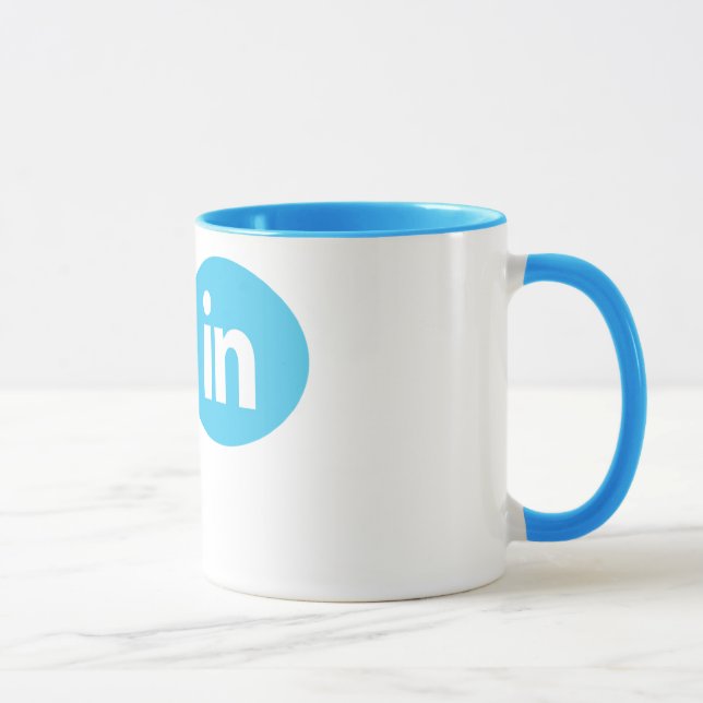"Je suis #in" - gazouillement et tasse de LinkedIn (Droite)