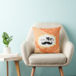 Je suis Son Coussin Mustache Peach Peacock<br><div class="desc">Tangerine Vintage moderne Peacock Mariage Invitations</div>