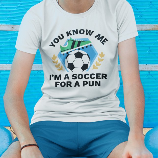 Je suis un soccer pour un t-shirt à paille (Créateur téléchargé)