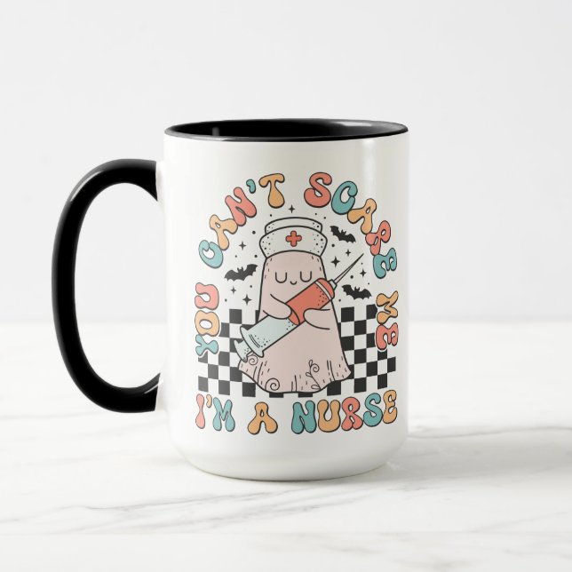 Je suis une infirmière Retro Halloween Mug (Gauche)