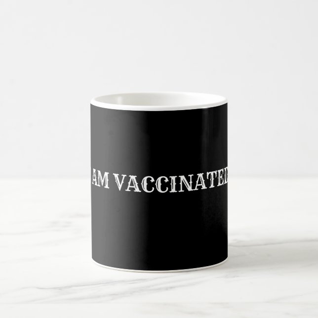 Je suis vacciné Mug en noir et blanc (Centre)