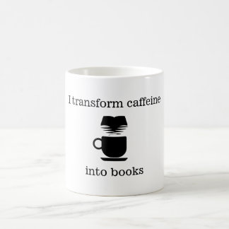 Je transforme la caféine en tasse de livres