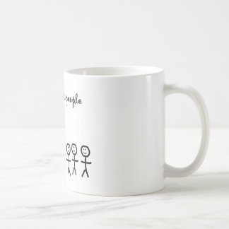 Je vois la tasse courte de personnes