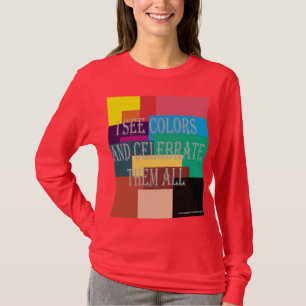 Je vois le T-shirt de couleurs
