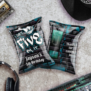 J'en ai cinq sur le sac à chips