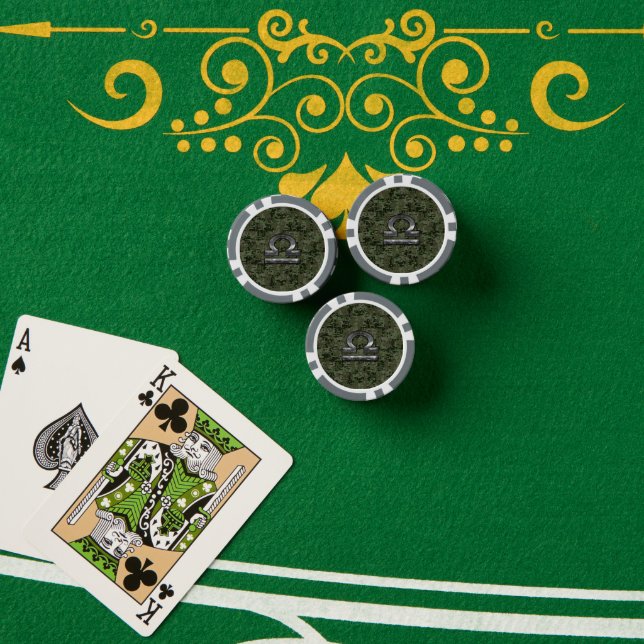 Jetons De Poker Symbole du Zodiaque de la Libra sur camo numérique (Table de poker (pile))