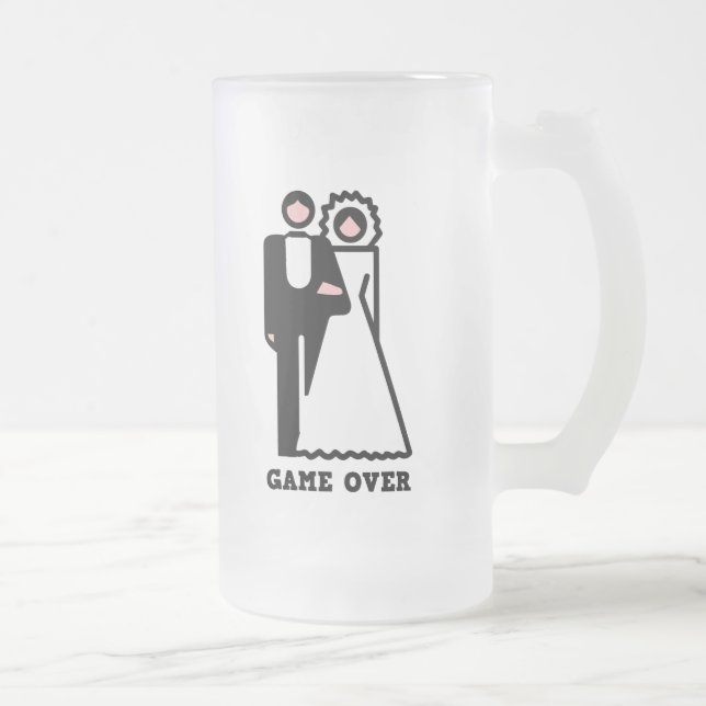 Jeu au-dessus de tasse d'enterrement de vie de (Droit)