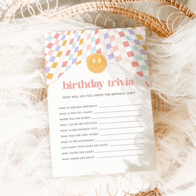 Jeu d'anniversaire de la fille super (Créateur téléchargé)