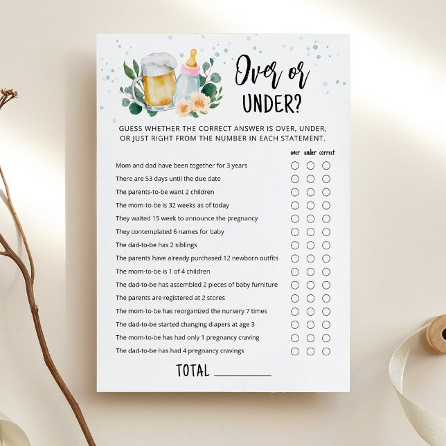 Jeu de carte rose Bébé est en train de brasser au- (Beer and Floral Baby is Brewing Baby Shower Over or Under Game Card)