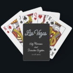 Jeu De Cartes Argent Las Vegas étincelles<br><div class="desc">Ces Las Vegas Playing Cards sont accentués avec le type argent brillant sur un arrière - plan noir, ce qui en fait la faveur parfaite pour un mariage de destination à Las Vegas. Il fait partie de la collection Mariage Silver Las Vegas Sparkles. Si d'autres éléments de coordination sont nécessaires,...</div>