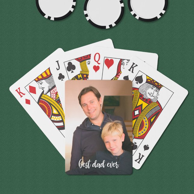Jeu De Cartes Best Papa Jamais Photo personnalisée Script blanc (Best Dad Ever Custom Photo White Script Playing Cards, in situ)