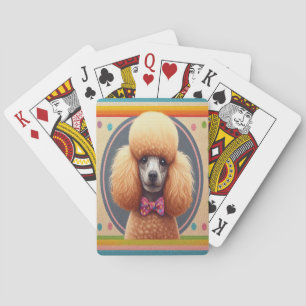 Jeu De Cartes Bordure colorée du chien de caniche réaliste et él
