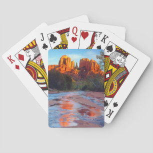 Jeu De Cartes Cathedral Rock se reflétant dans Oak Creek au couc