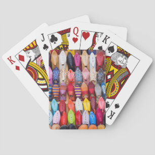 Jeu De Cartes Chaussures exposées dans une boutique dans les sou