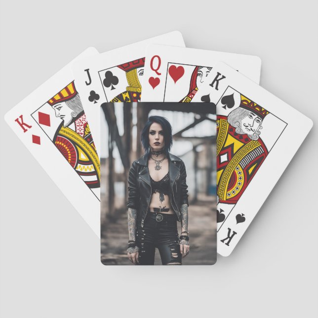 Jeu De Cartes Goth Girl posant devant le vieux pont (dos)