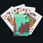 Jeu De Cartes Ha Long Bay Vietnam Travel Vintage Art<br><div class="desc">Art vectoriel Ha Long Bay. La baie de Hạ Long,  dans le nord-est du Vietnam,  est connue pour ses eaux émeraude et ses milliers d'îles calcaires surmontées de forêts tropicales.</div>