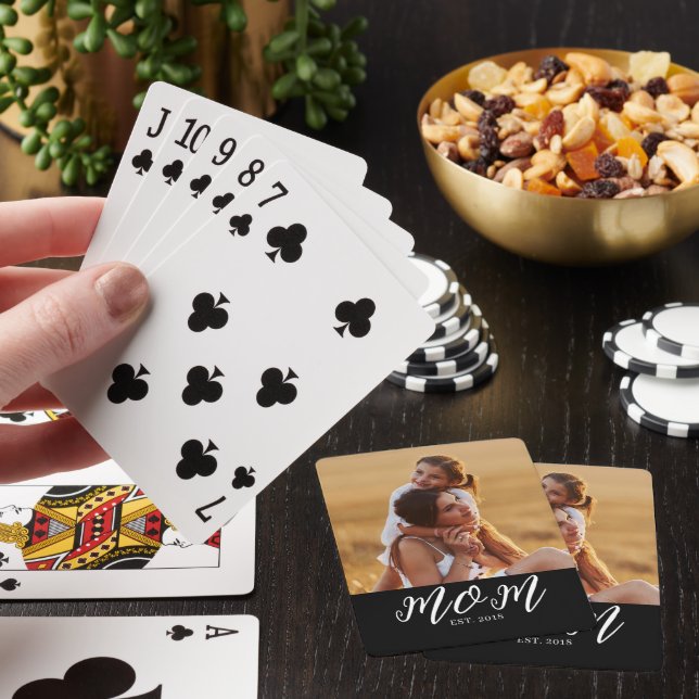 Jeu De Cartes Maman a établi une photo noire avec un script (In Situ)