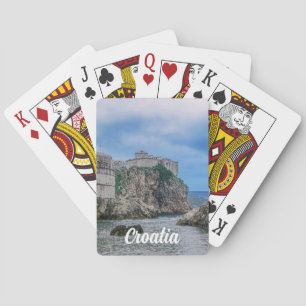 Jeu De Cartes Murs de forteresse, côte rocheuse et mer en Croati