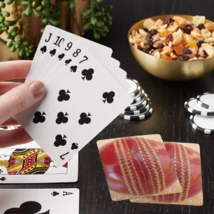 Jeu De Cartes Point de couture cramoisie : Gros plan sur le cœur
