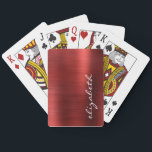 Jeu De Cartes Script de signature en métal brossé rouge rubis<br><div class="desc">Ce design branché présente un arrière - plan moderne de feuille de métal brossé en faux rouge rubis. Personnalisez-le avec votre nom qui tourne verticalement sur le côté droit en écriture manuscrite blanche.</div>