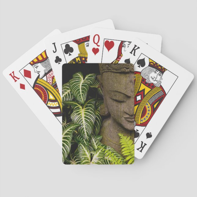 Jeu De Cartes Statue in a Garden Location Information: Chiang Ma (dos)