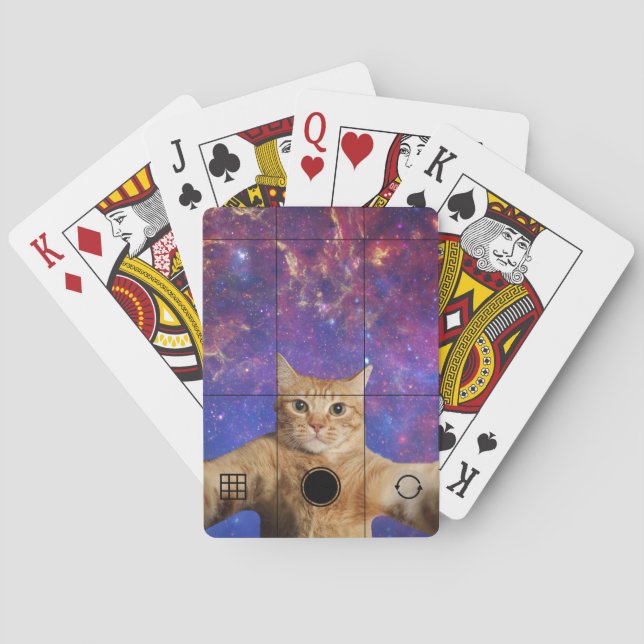 Jeu De Cartes Un chat Tabby Rouge prend un selfie dans l'espace (dos)