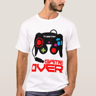 Jeu de Dubstep au-dessus de T-shirt