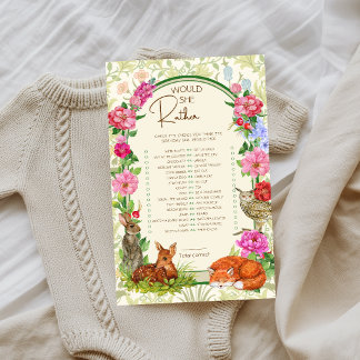 Jeu de fête d'anniversaire sauvage en forêt