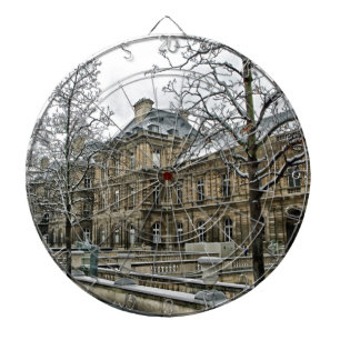 Jeu De Fléchettes À Paris