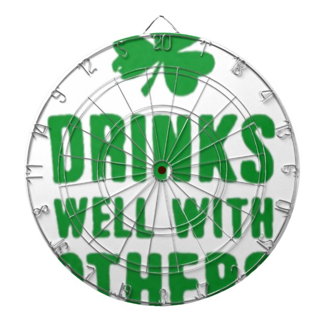 Jeu De Fléchettes Boire bien avec d'autres St. Patrick's Day Tee (Devant)