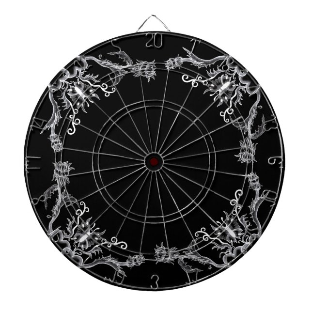 Jeu De Fléchettes Coeurs avec fleurs et papillon en style tatouage (Devant)