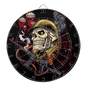Jeu De Fléchettes Crâne aéroporté ou marin de parachutiste avec l