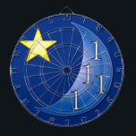 Jeu De Fléchettes Une fois dans une lune bleue<br><div class="desc">Une fois dans une lune bleue,  ou un événement rare,  est représenté dans ce dessin humoristique. Il comporte une lune bleue et une étoile jaune,  avec la lune remplie du chiffre 1 répété pour remplir la lune.</div>