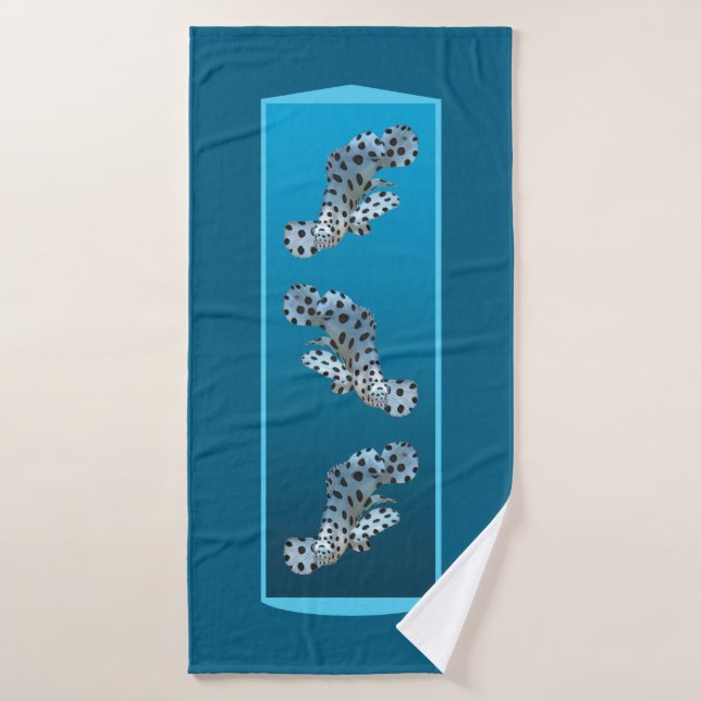 Jeune groupe - arrière - plan bleu dégradé de conc (Serviette de bain)