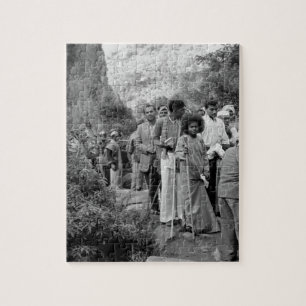 Jeune Sathya Sai Baba sur le puzzle