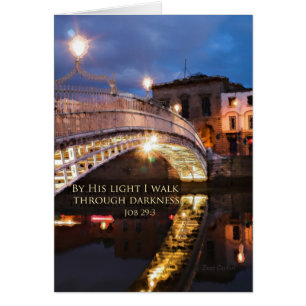 Job 29:3 Par sa lumière, je marche à travers les t