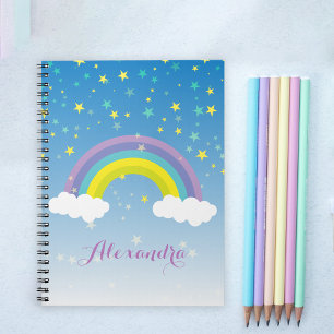 Joli cahier illustré arc-en-ciel et étoiles coloré