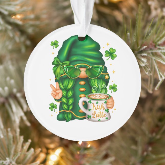 Joli gnome de la Saint-Patrick buvant du café (Arbre)
