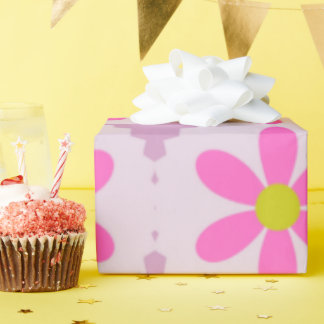Joli papier cadeau à motif de marguerite rose