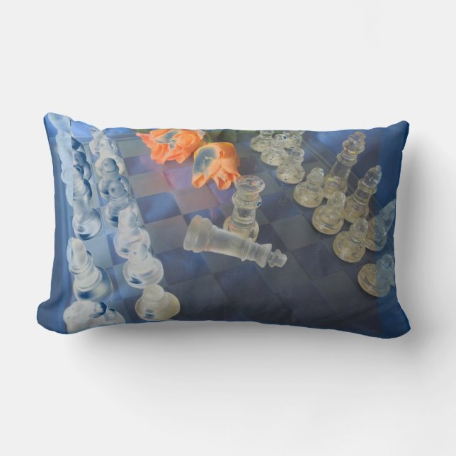 Joli plateau d'échecs en verre bleu et coussin en  (Recto)