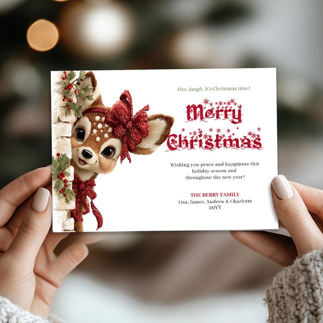 Jolie carte de Noël bébé faon qui regarde forêt (Cute Christmas baby fawn peeking woodland card)