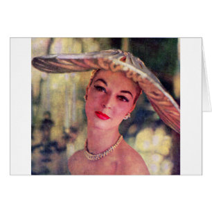 jolie dame, grand casquette