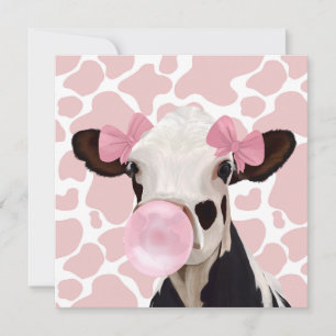 Jolie fille Bubblegum rose soufflant vache
