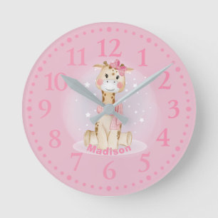 Jolie girafe féminine horloge ronde rose